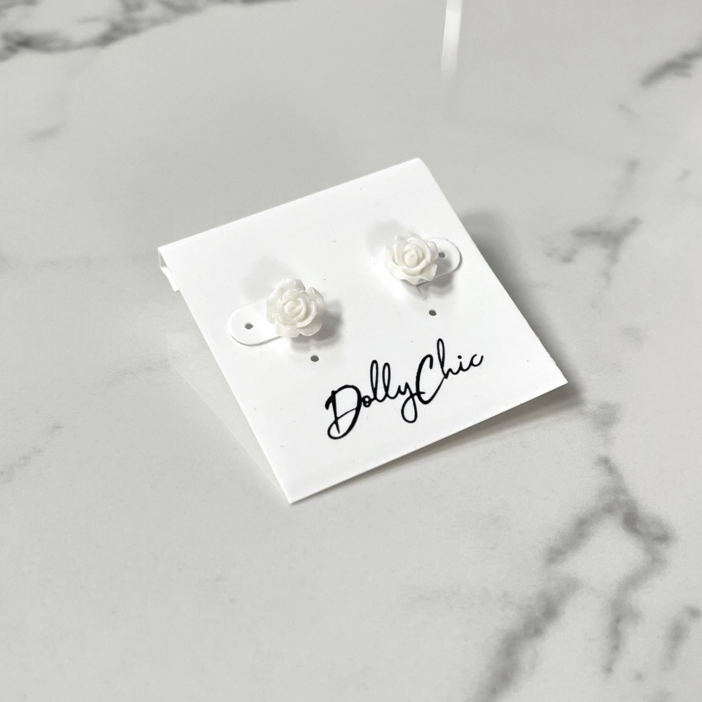 Dollychic Rose Post Earrings Ivory